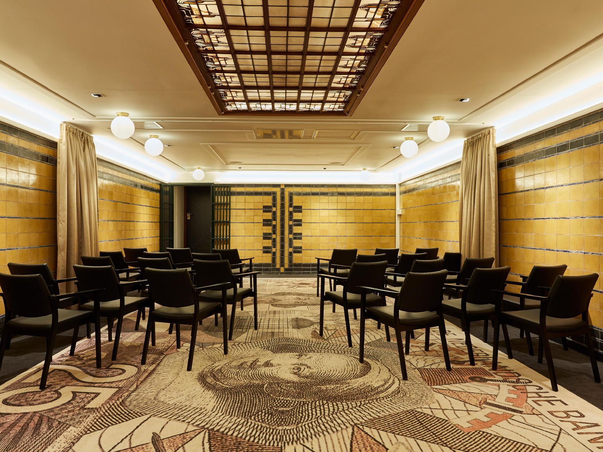 Hotel Indigo - Palace Noordeinde By Ihg 4*